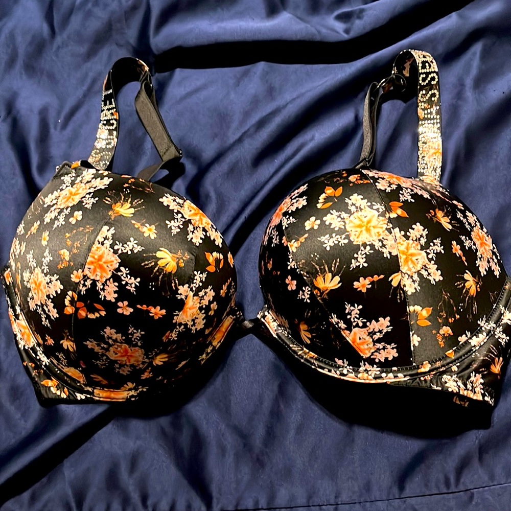 Victoria secret floral bombshell bra 🥰❣️💕
